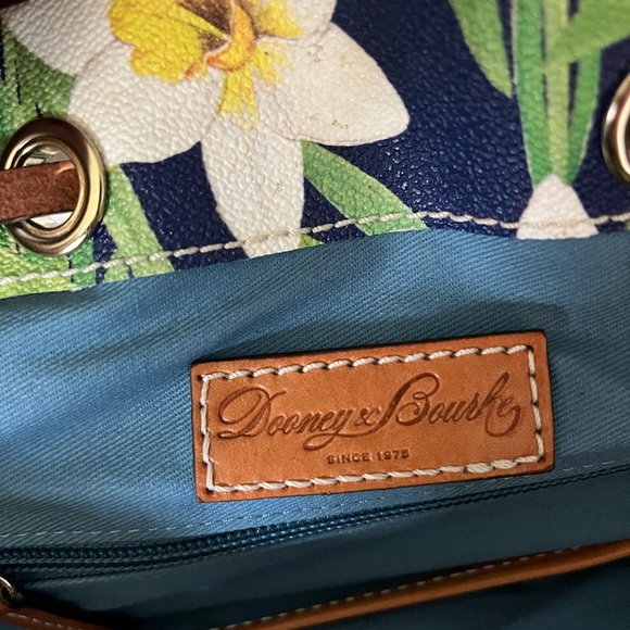 NWOT Dooney and Bourke - Picture 8 of 13